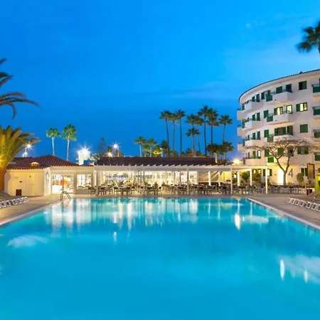 Appartement Deluxe Pool View/half Board, 400m From *